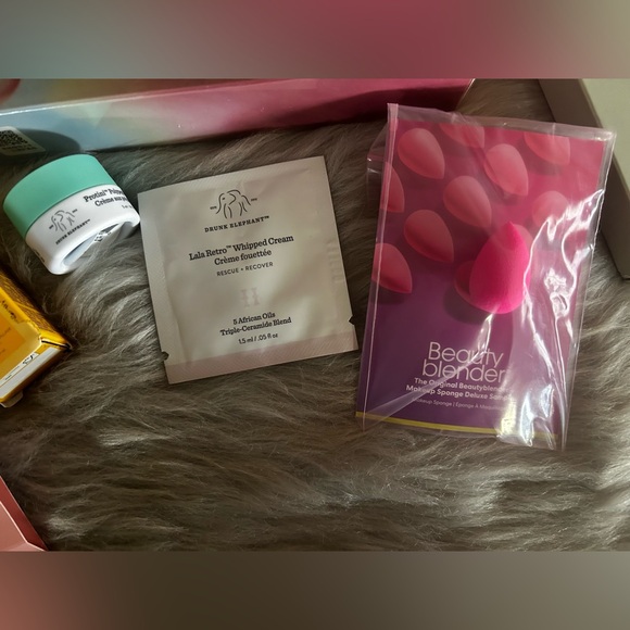 NEW - make up & skincare bundle - Picture 2 of 9